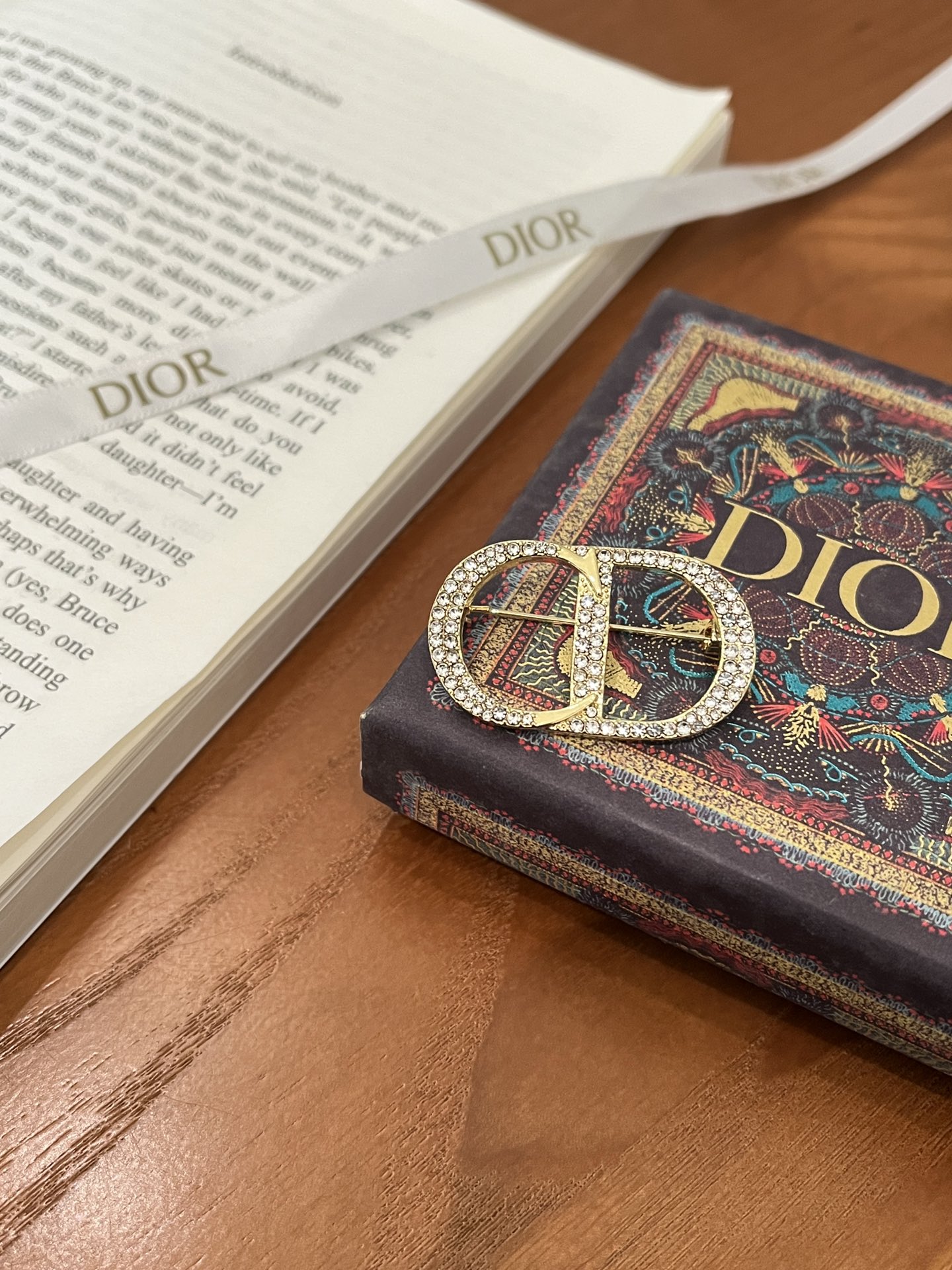 Designer Luxury D199 Brooch