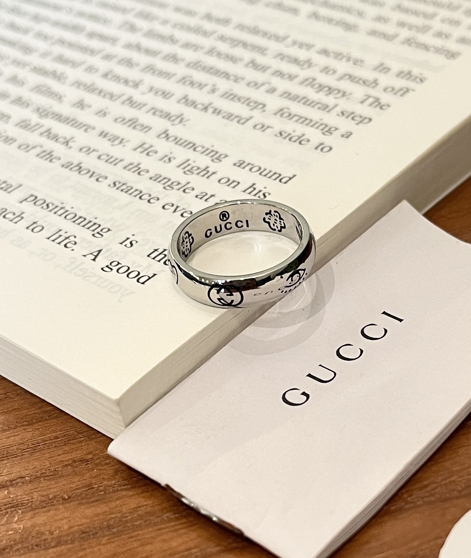 Designer Luxury J153 Ring