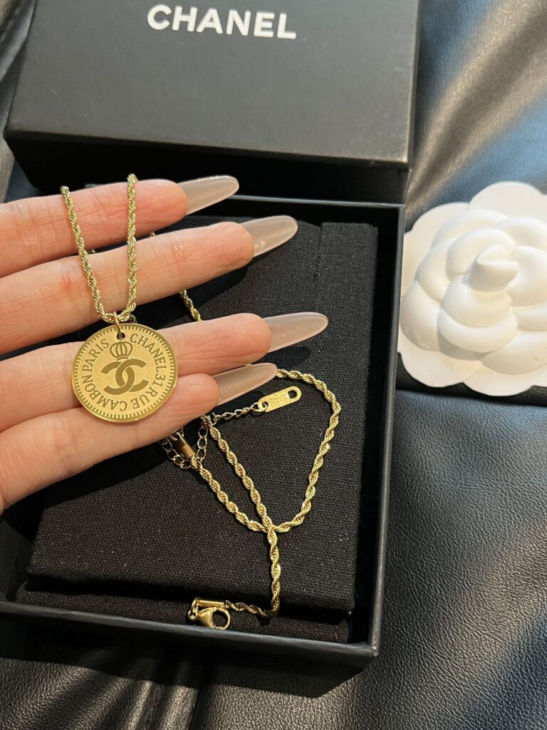 Designer Necklace editorial product context 1