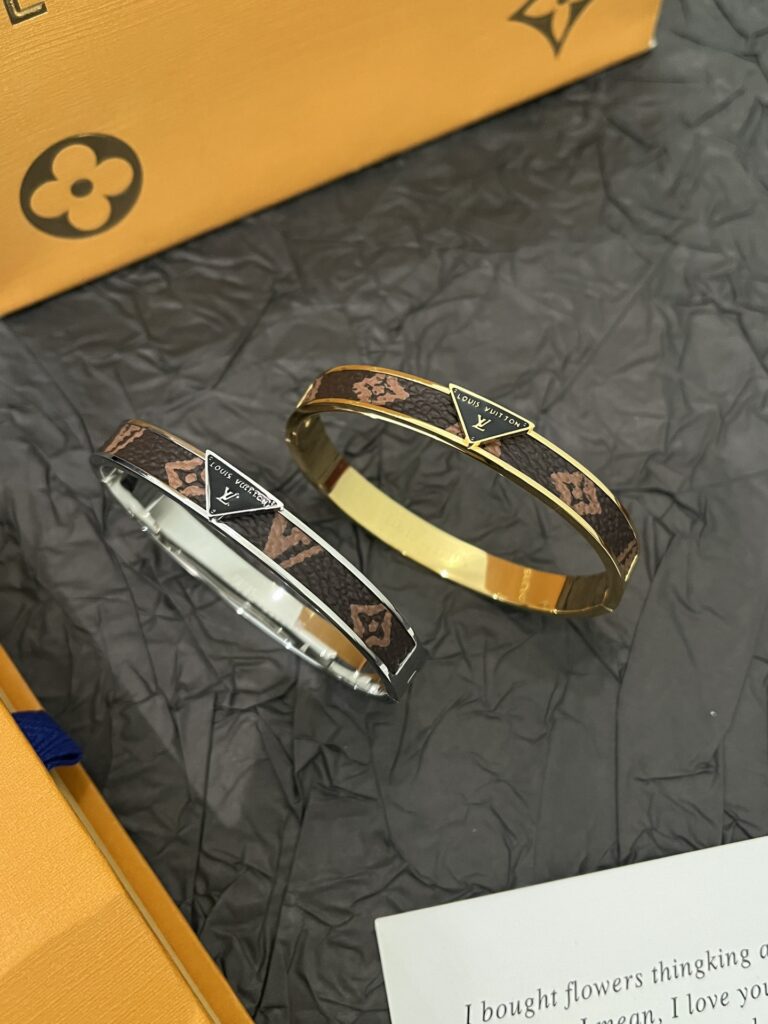 Designer S489 Bracelet editorial product context 3