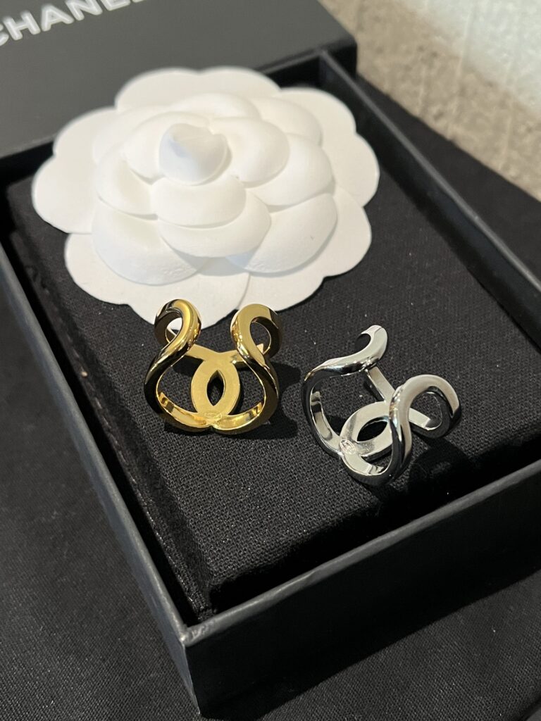 Designer J156 Ring editorial product context 2