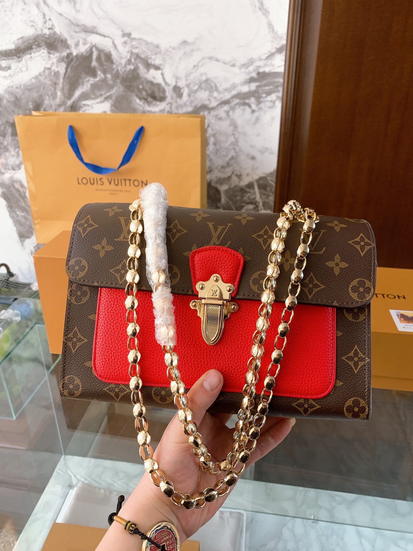 Louis Vuitton p110 Monogram Victoire 26 10 15 Bags