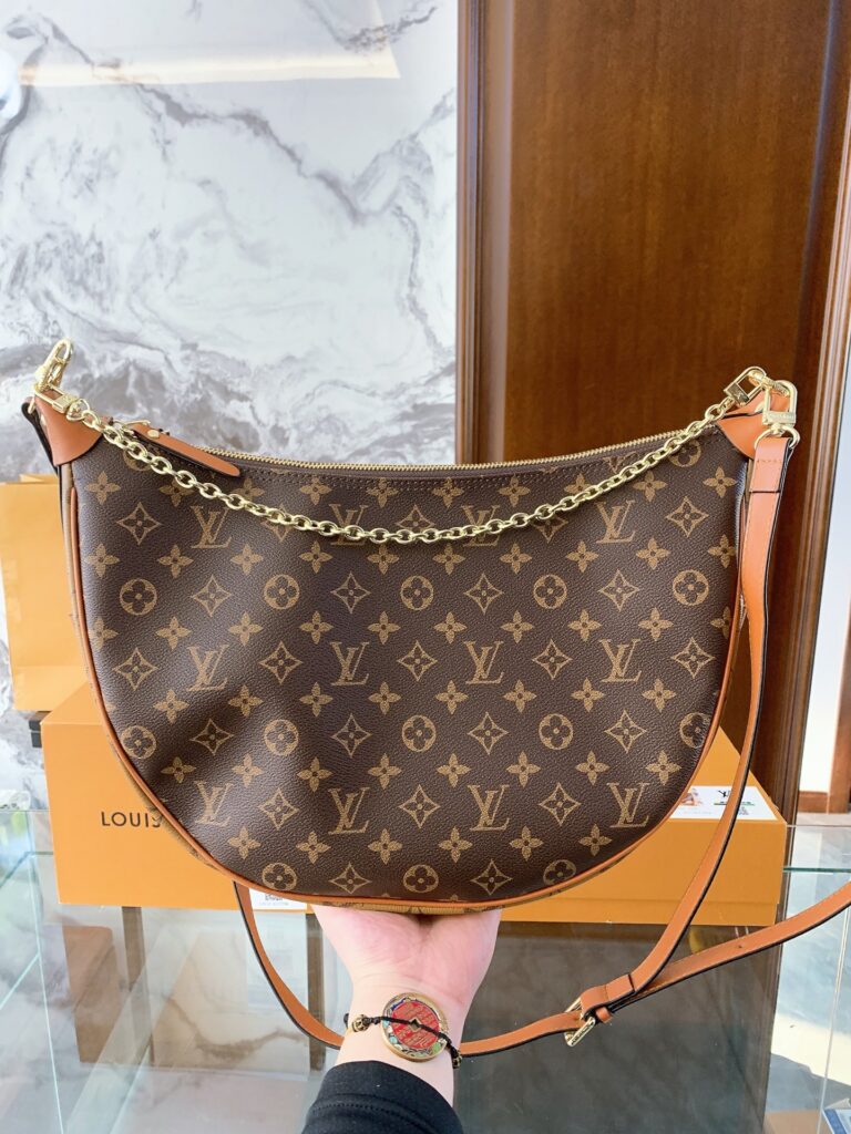Louis Vuitton Tambourin Large Bag 25 cm editorial product context 3