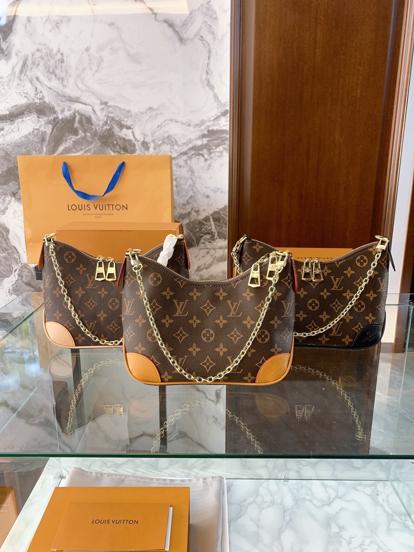 Louis Vuitton p85LV 26 10 15 Crossbody Bag