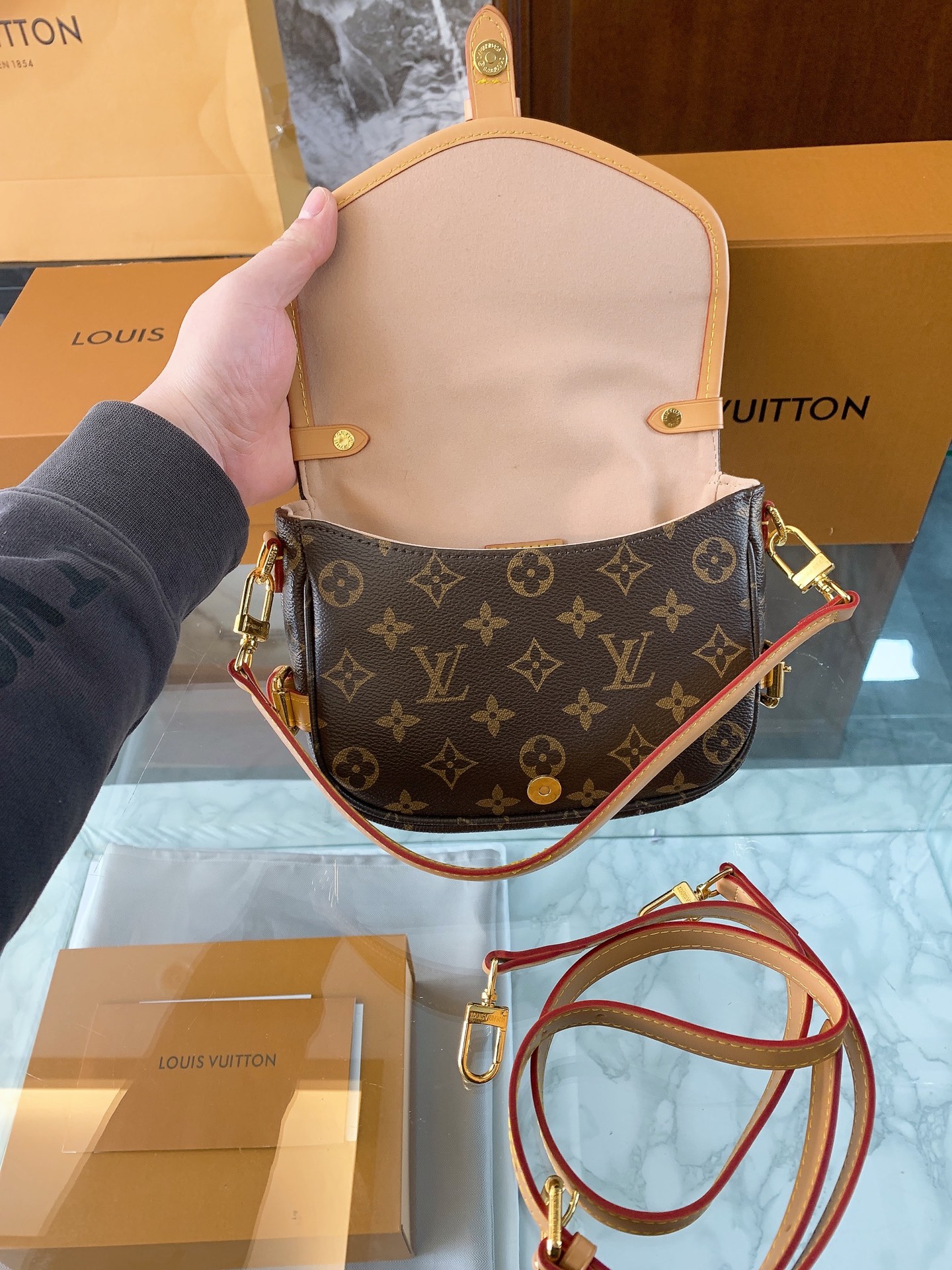Louis Vuitton p120 20 15 Saumur BB Mini Crossbody Bag