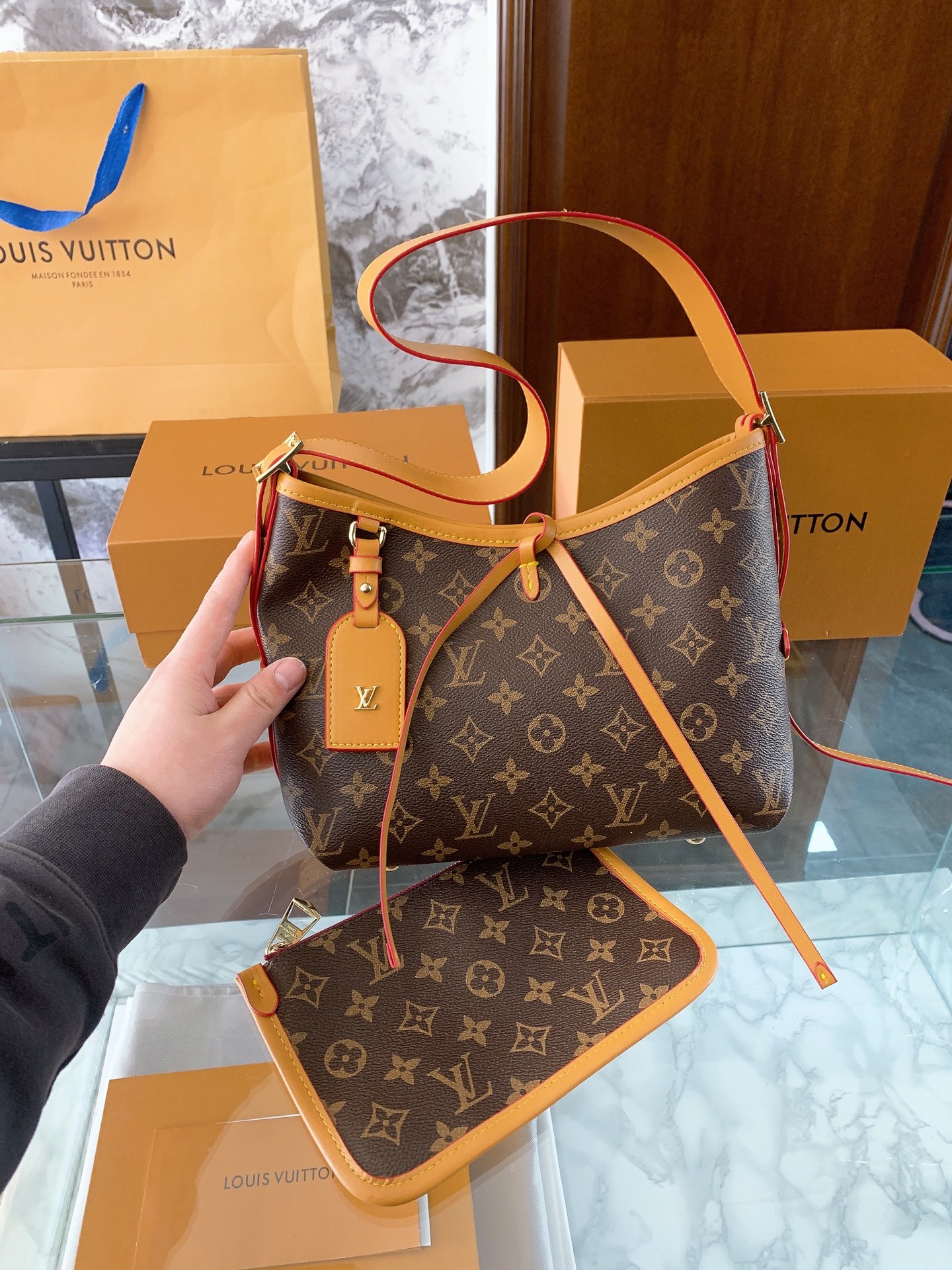 Louis Vuitton p100 90 85 Carryall 40 30 Crossbody Bag
