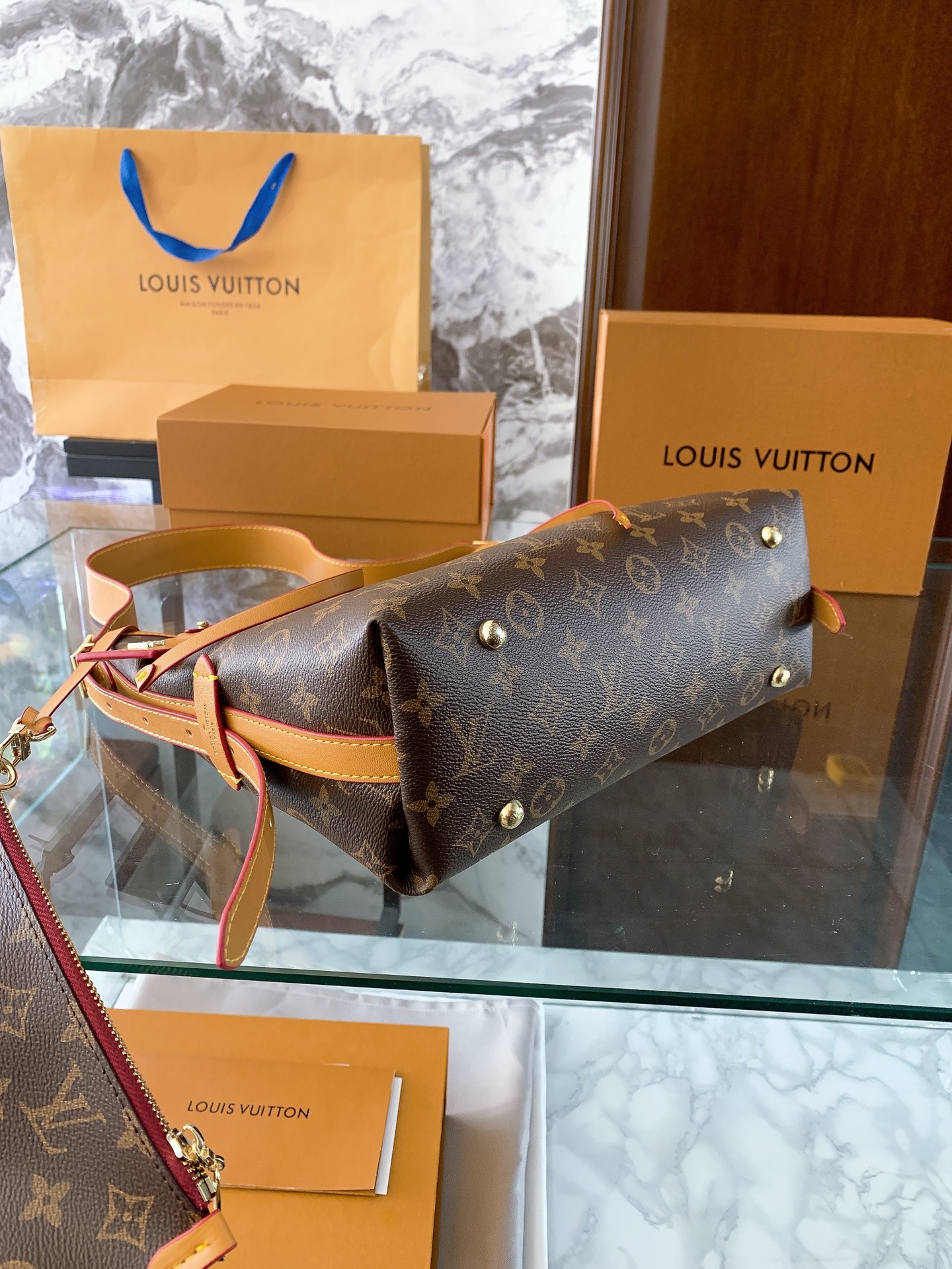 Louis Vuitton p100 90 85 Carryall 40 30 Crossbody Bag