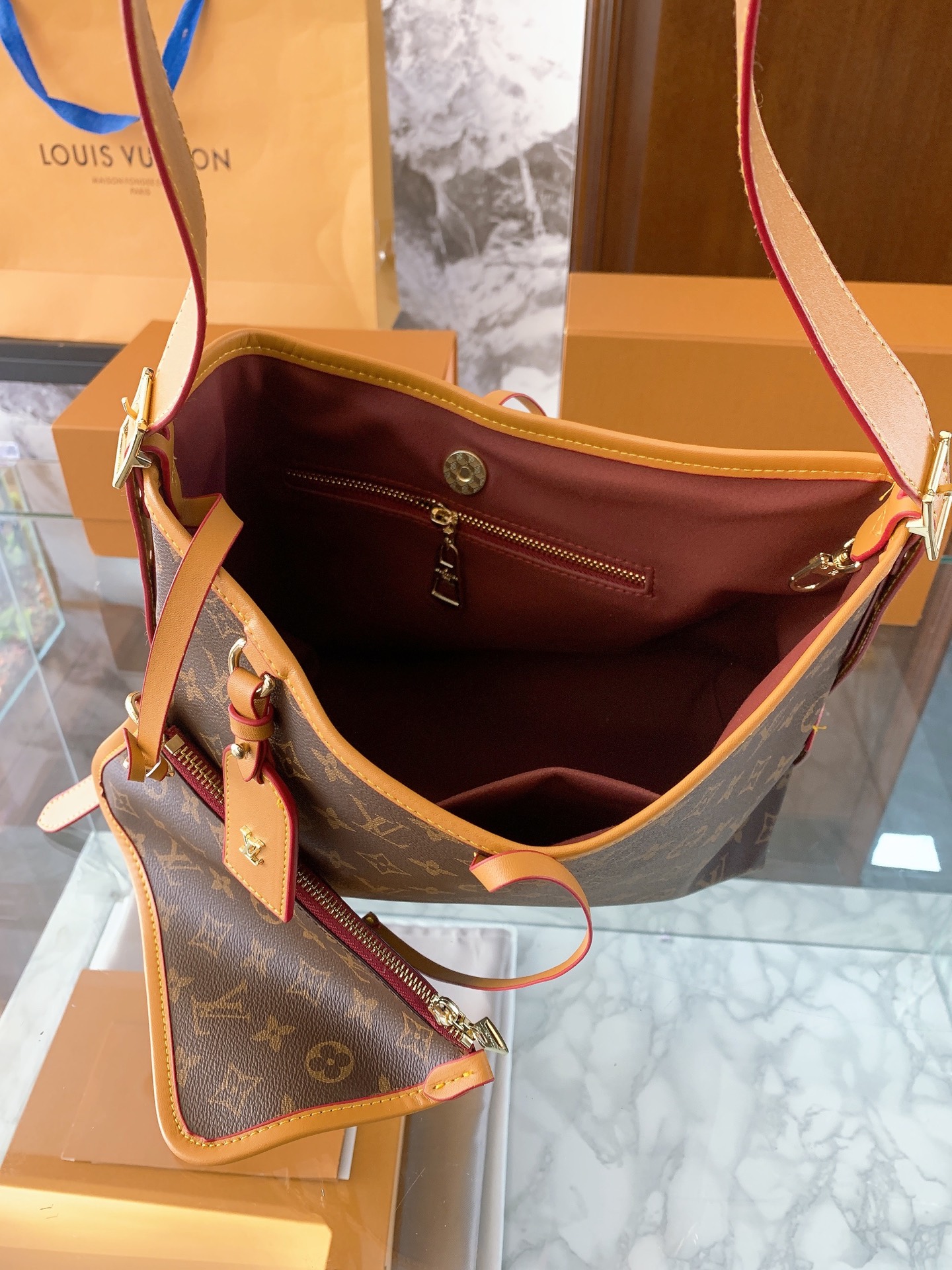 Louis Vuitton p100 90 85 Carryall 40 30 Crossbody Bag
