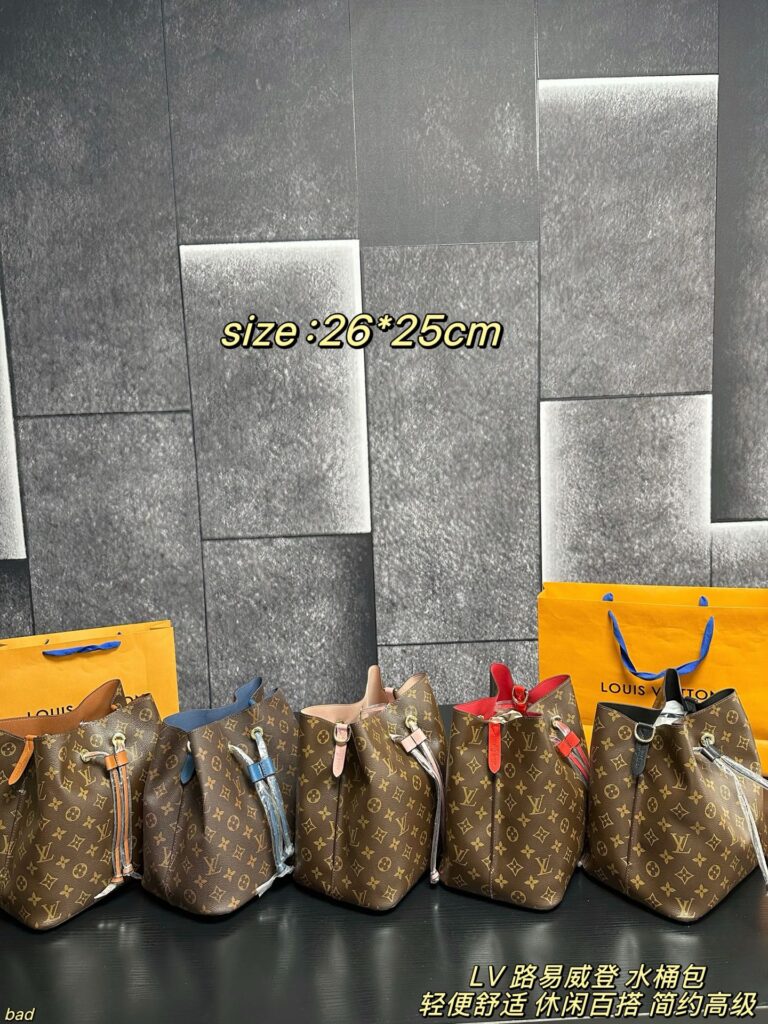 Louis Vuitton Monogram Empreinte Girl Black Crossbody Bag 26 x 25 cm editorial product context 1