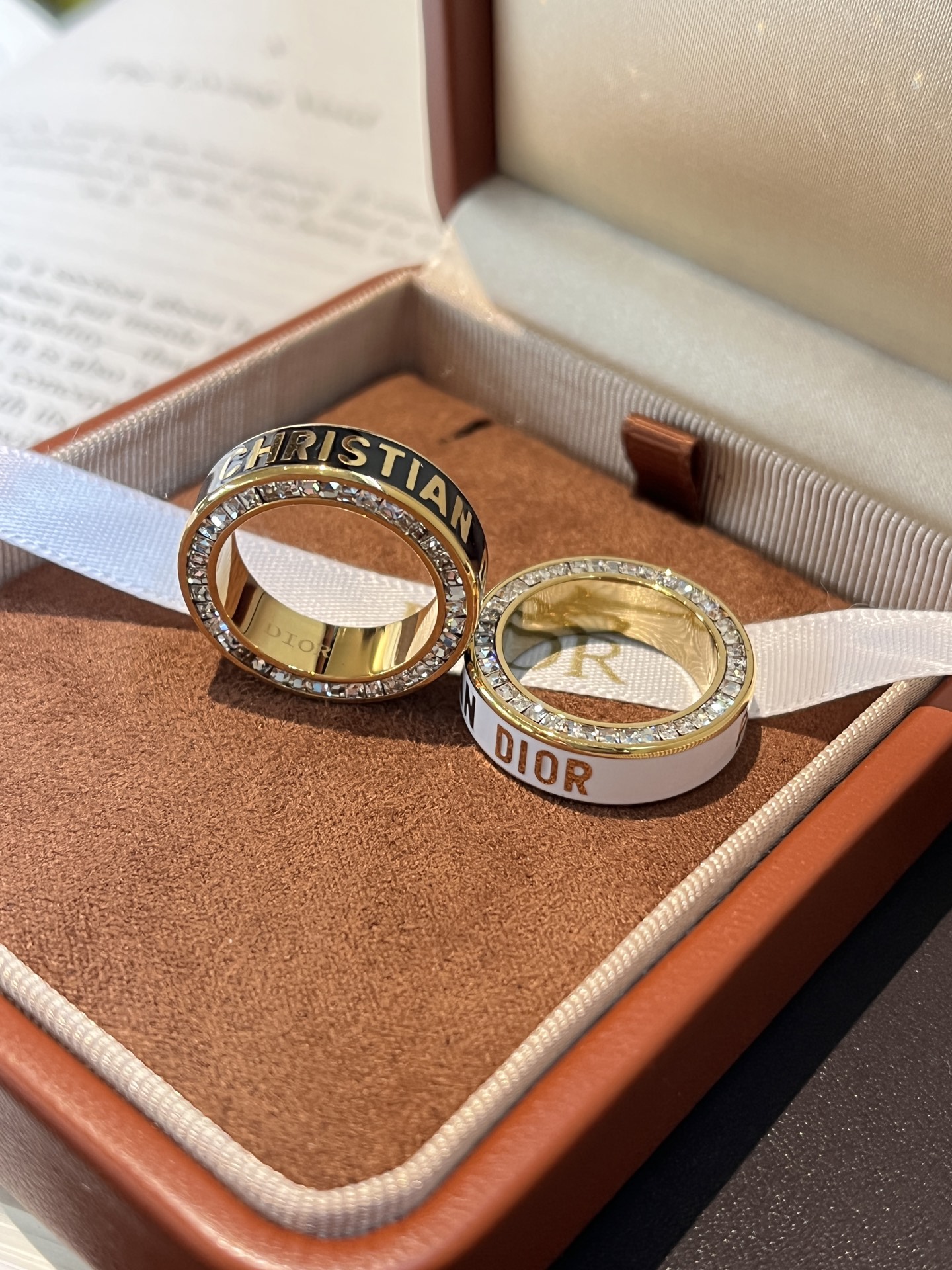 Designer Luxury J165 Ring
