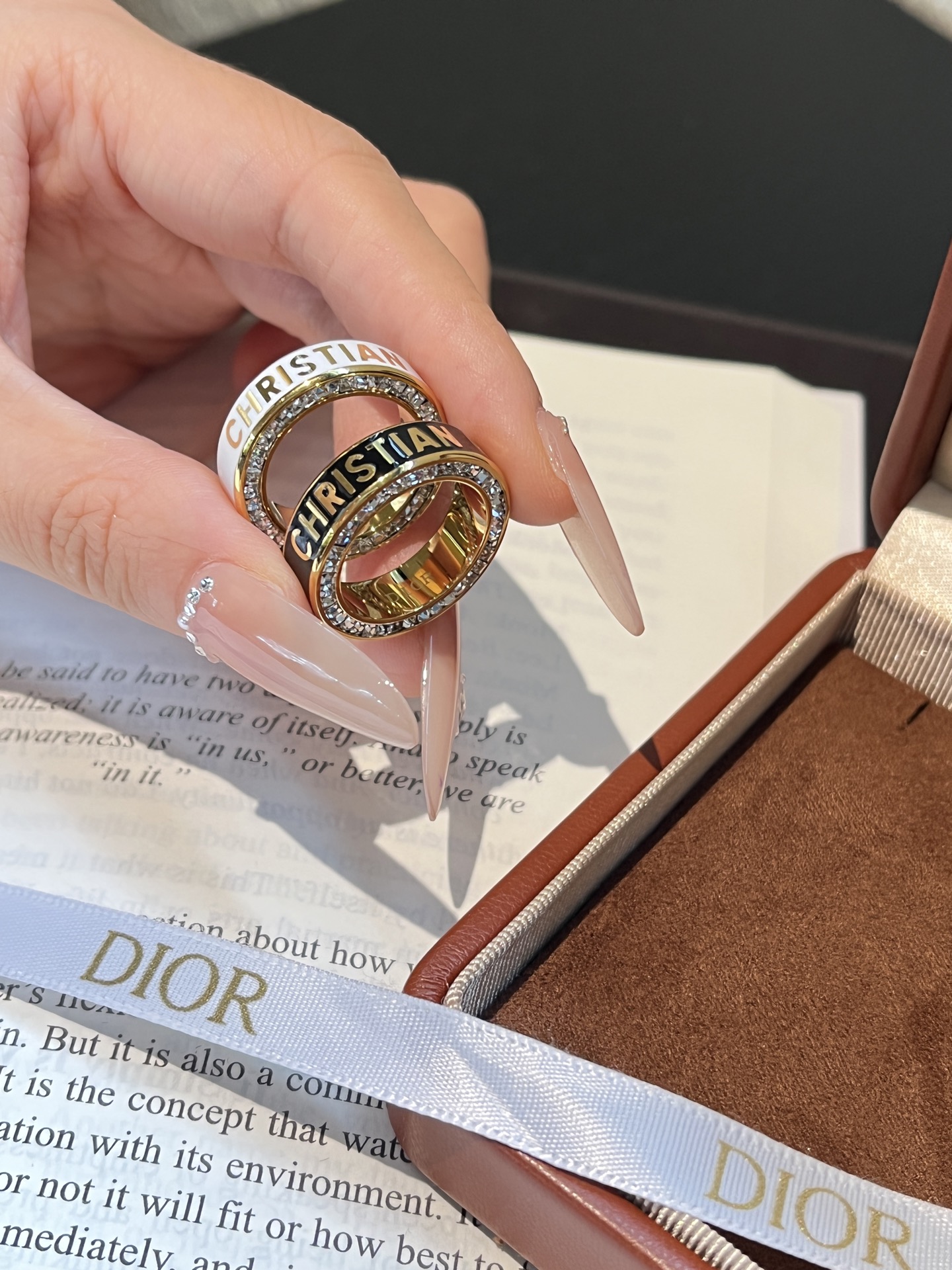 Designer Luxury J165 Ring