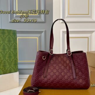Gucci P160 size 30 19 Emblem Small Tote Bag