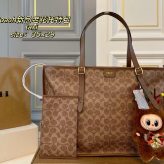 Coach P180 size 35 29 taxi Tote Bag