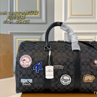 Coach P180 size 45 25 venturer Bag