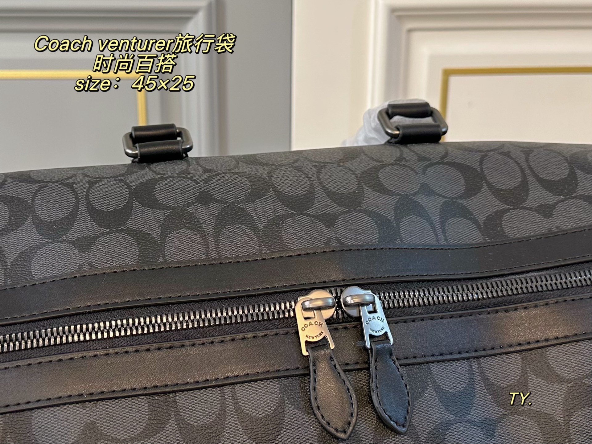 Coach P180 size 45 25 venturer Bag