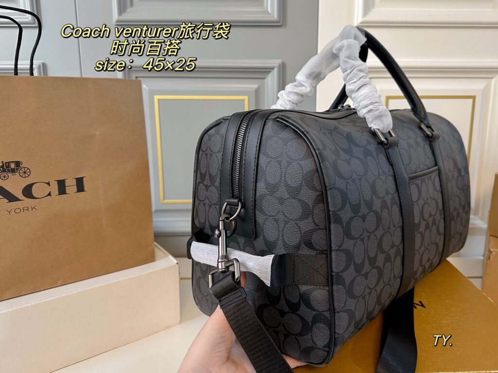 Coach Venturer Bag 45 x 25 cm editorial product context 2