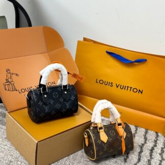 Louis Vuitton p110 16 10 Mini Bag