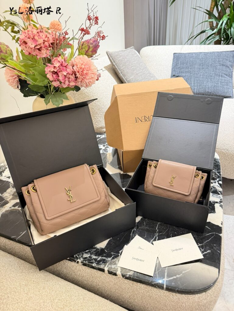Saint Laurent P155p165 Nolina Monogram Nolita Ysi 20 Handbag 23 cm editorial product context 3