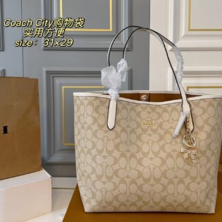 Coach P150 size 31 29 City Tote Bag