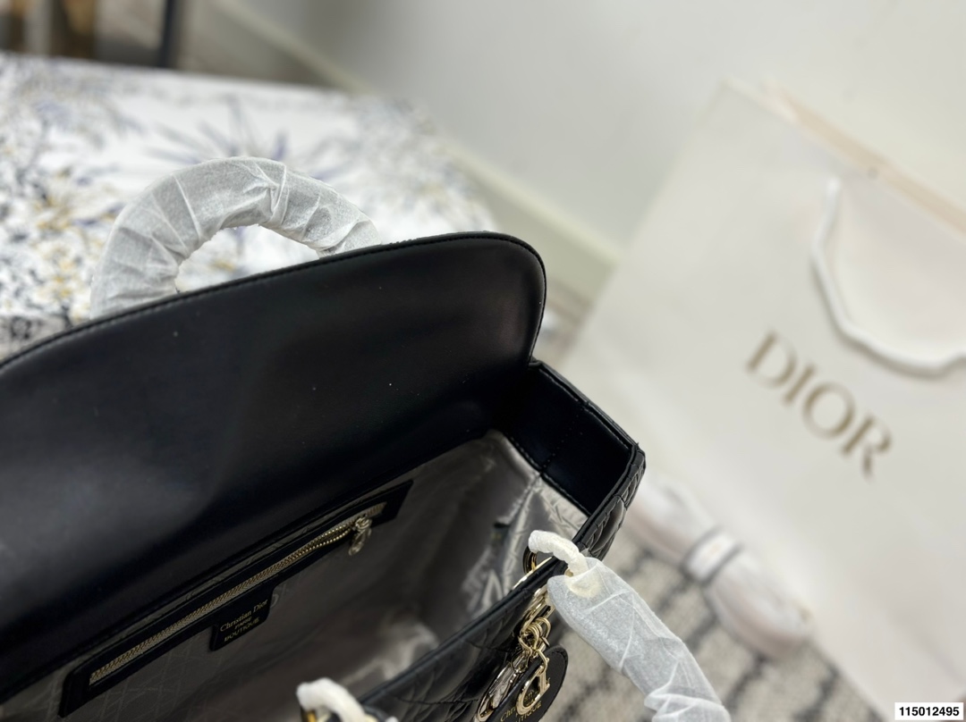 Dior p150 33 26 Large Bag