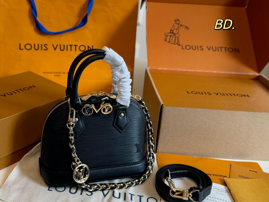 Louis Vuitton Alma Mini Bag 20 x 15 cm editorial product context 2