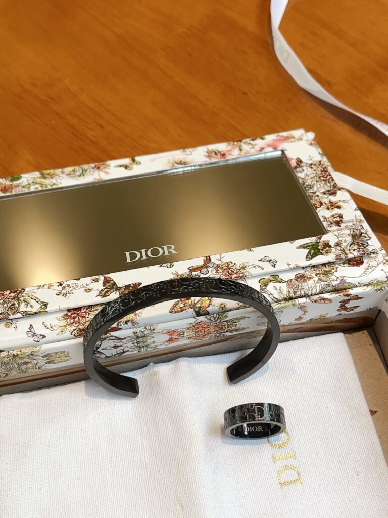 Designer S497 Ring editorial product context 2