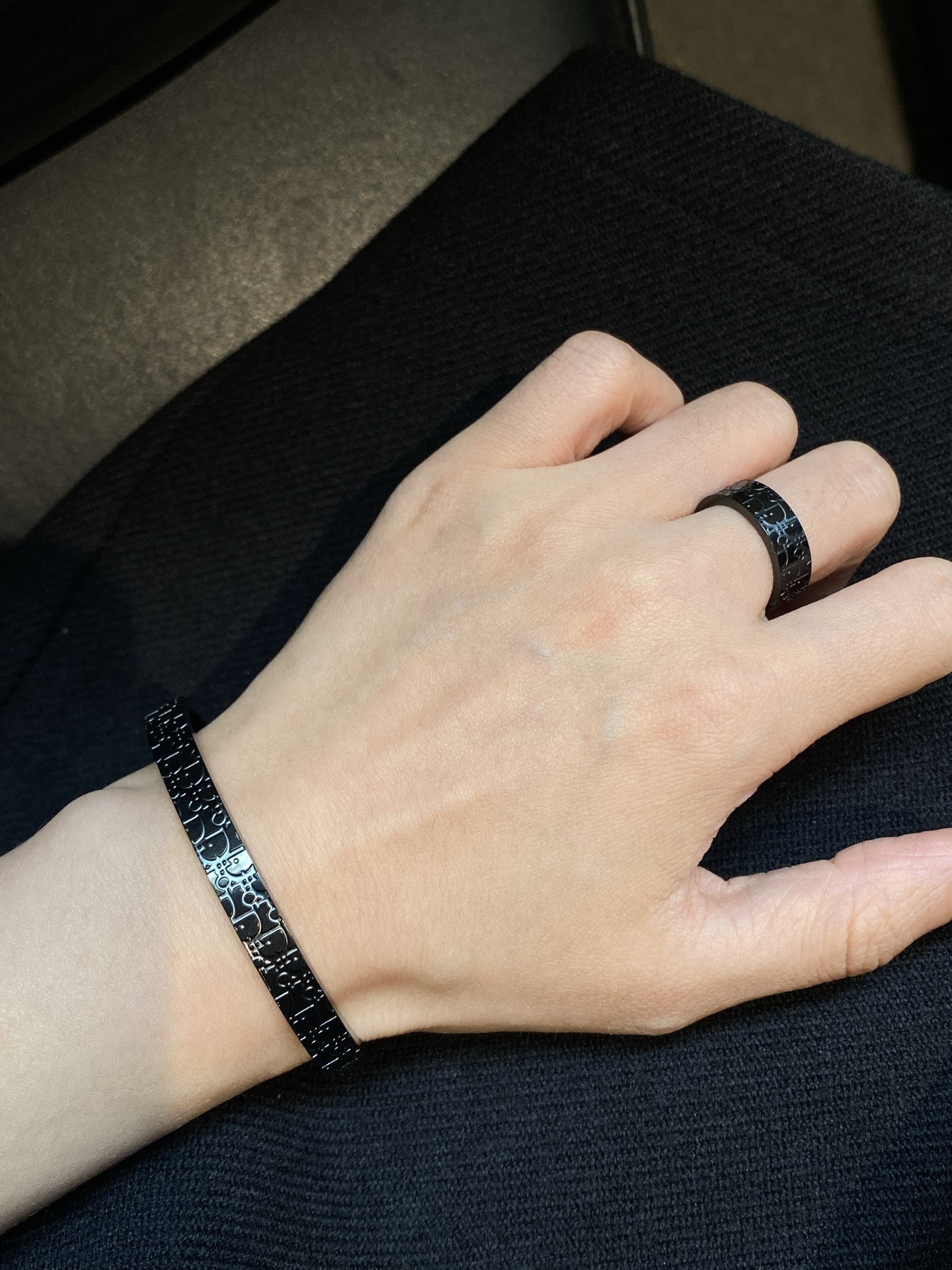 Designer Luxury J167 Ring