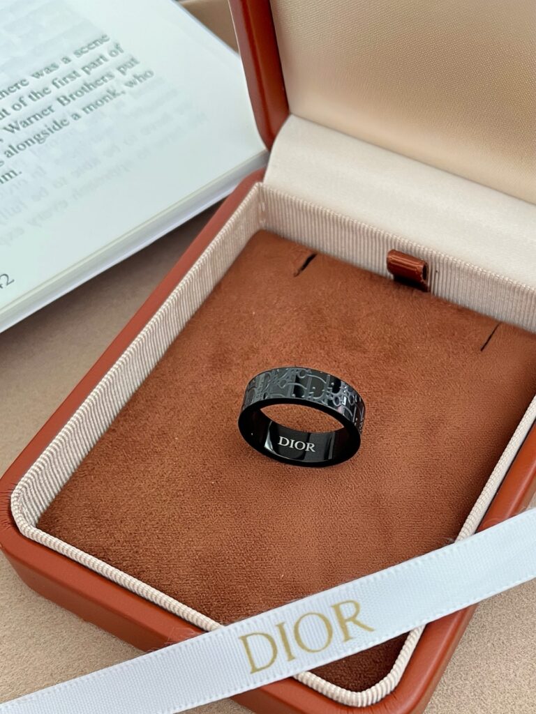 Designer J167 Ring editorial product context 1