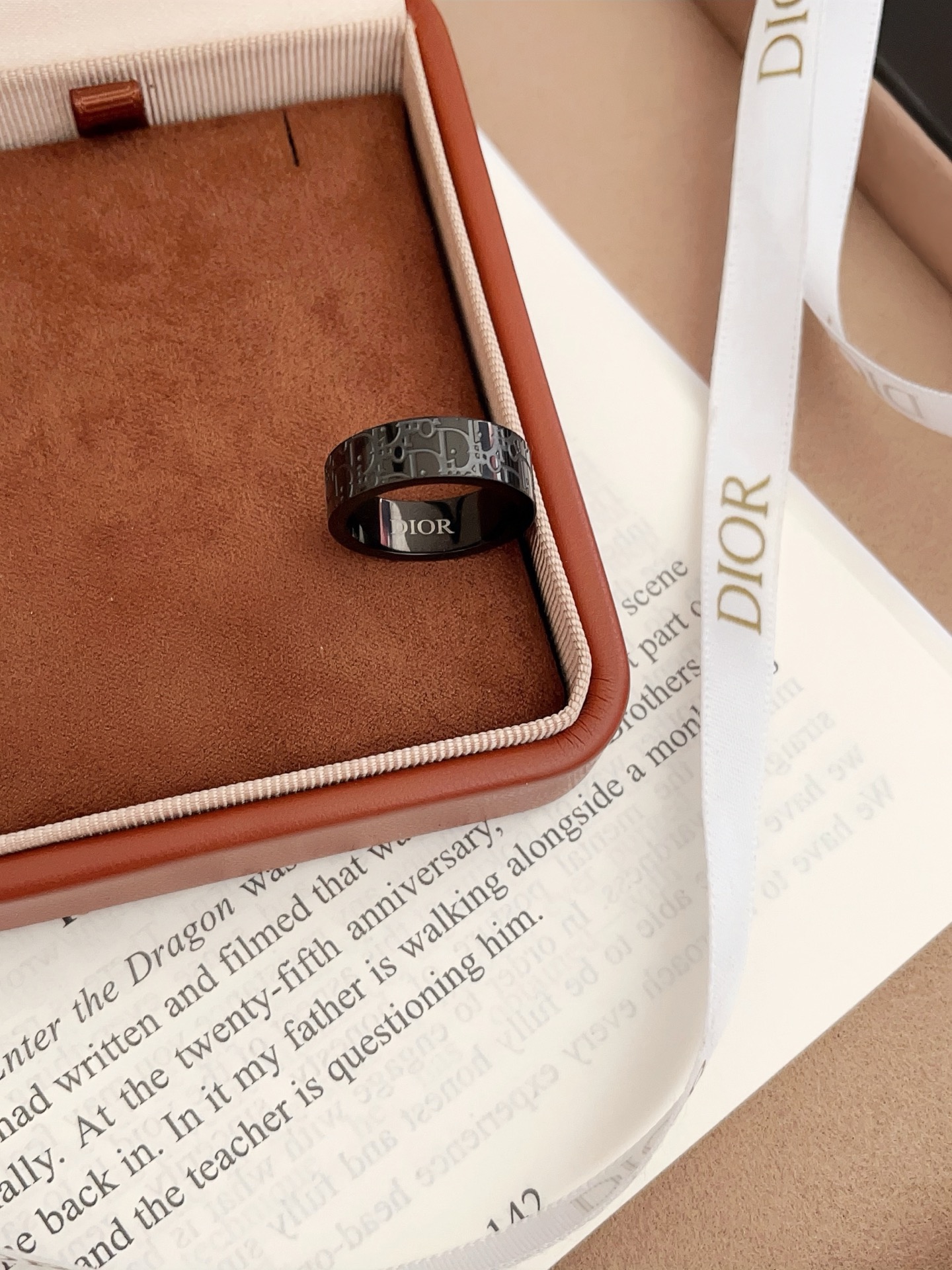 Designer Luxury J167 Ring
