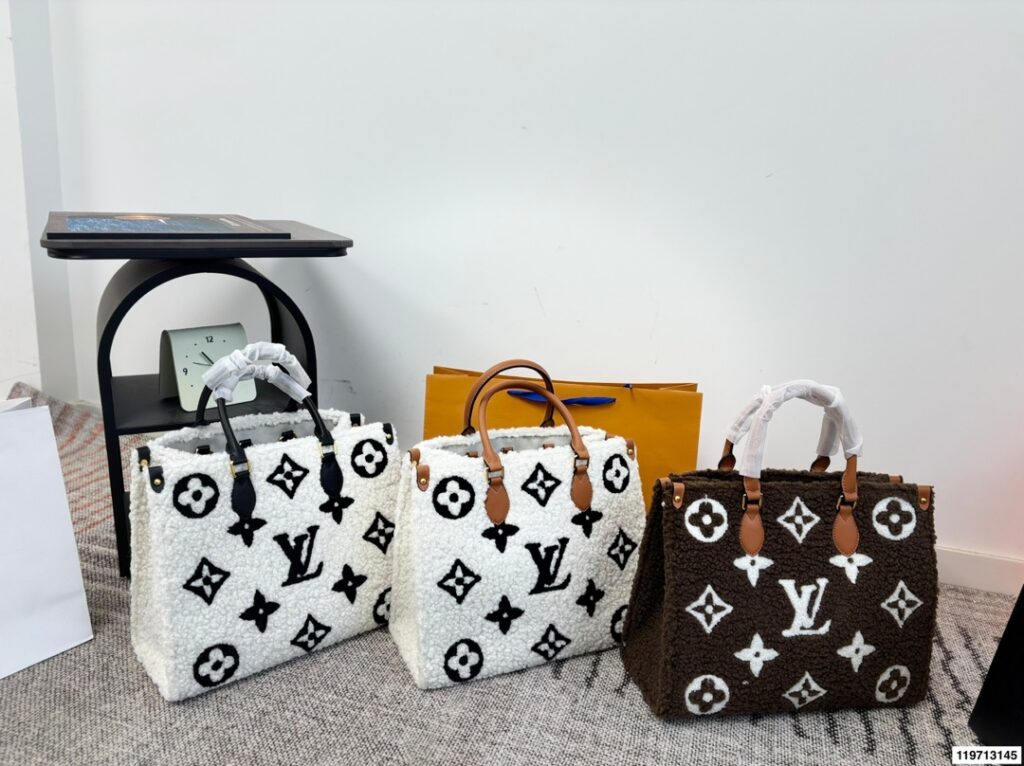 Louis Vuitton Crossbody Bag 34 x 15 x 27 cm editorial product context 1