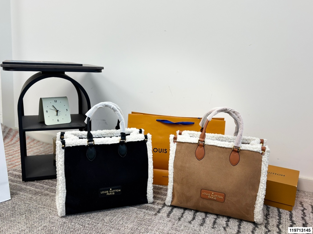 Louis Vuitton p120 34 27 Bag