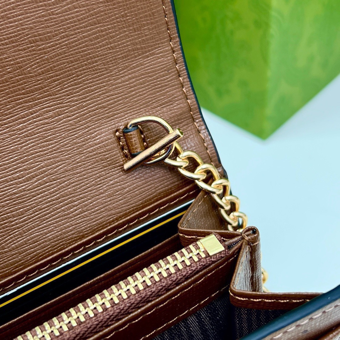 Gucci P100 GUCCl 6880 19 10 1955 WOC Clutch