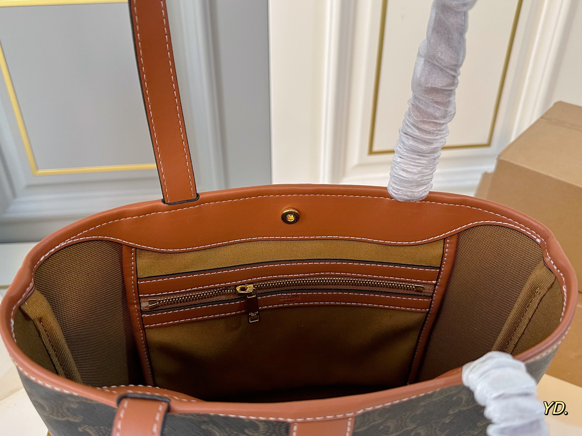 Celine P130 size 25 23 cabas thais logo Small Tote Bag