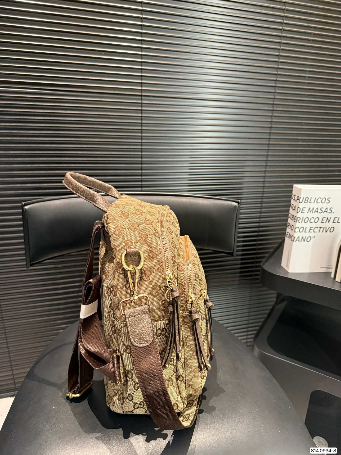 Luxury P105 24 29 0934 Backpack