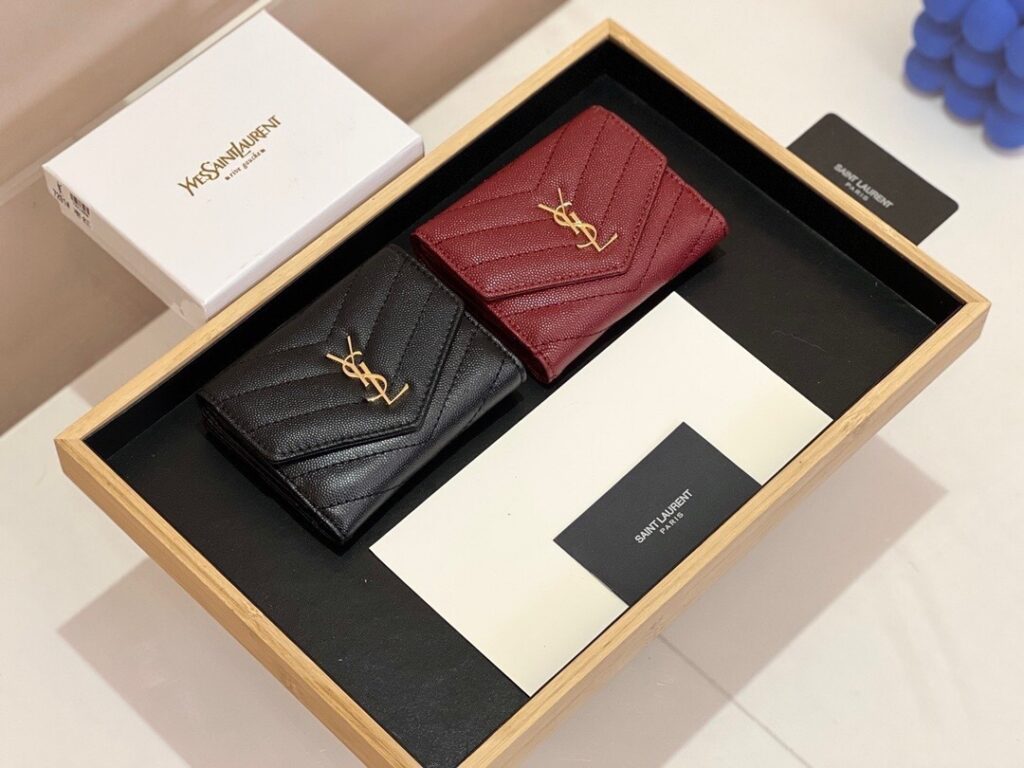 Saint Laurent Black Leather Wallet 11 x 10 x 2 cm editorial product context 1