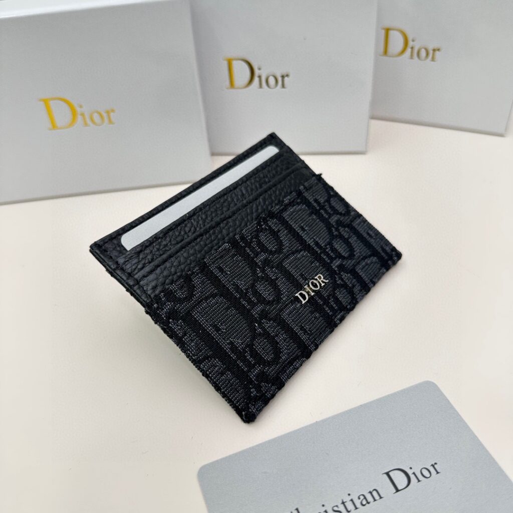 Dior P55 D45 10 Bag 10 x 7.5 cm editorial product context 2