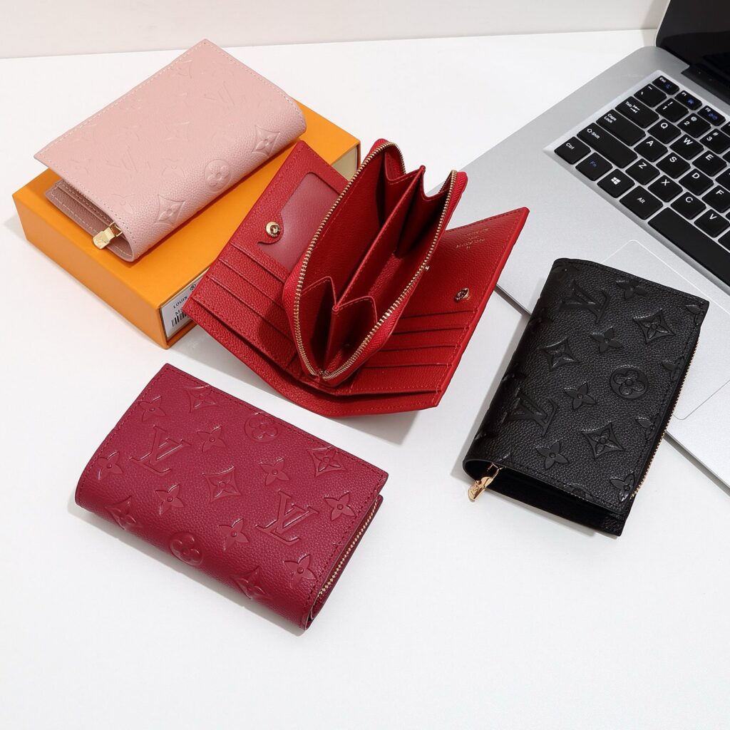 Louis Vuitton 13 Black Wallet editorial product context 2