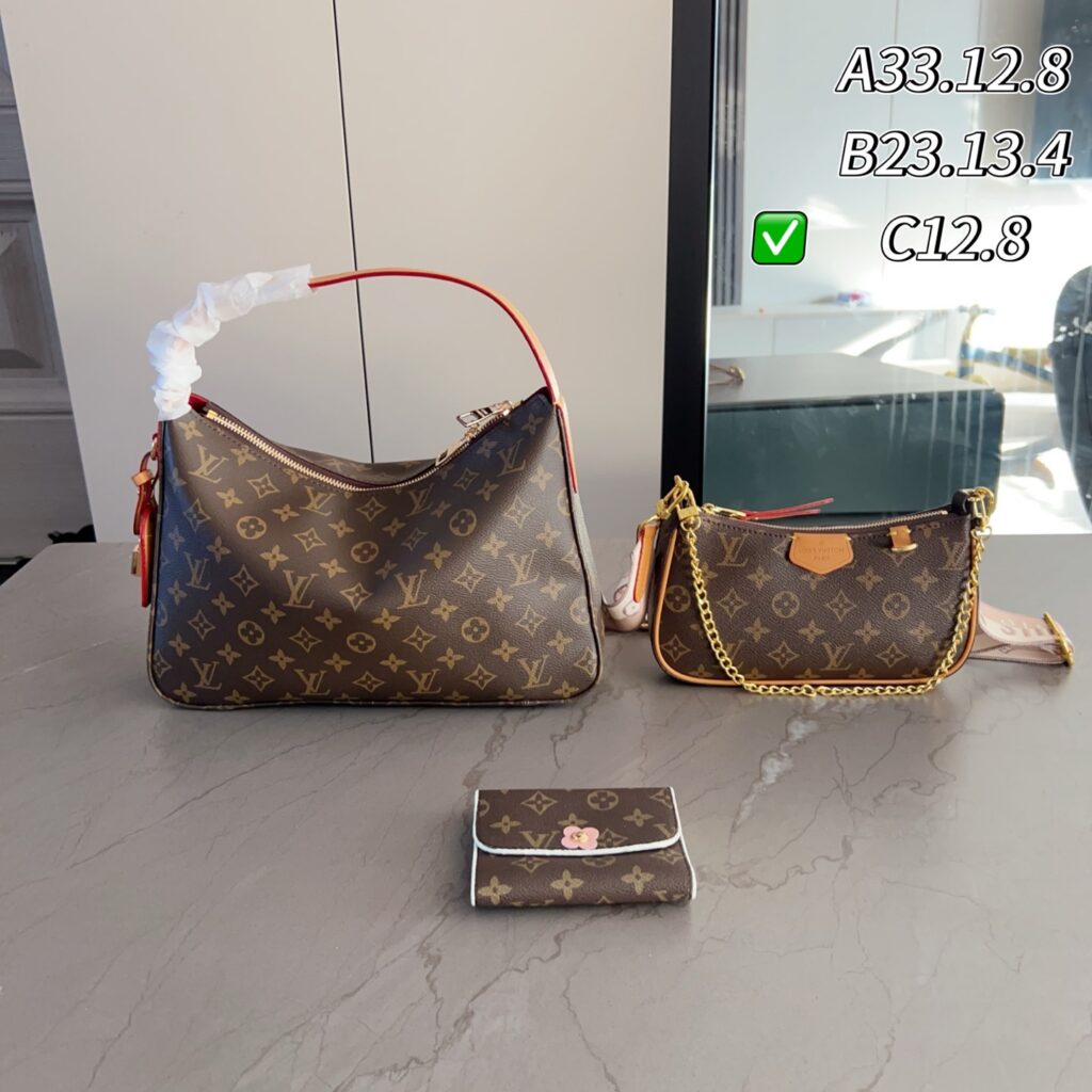 Louis Vuitton Top Wallet editorial product context 1