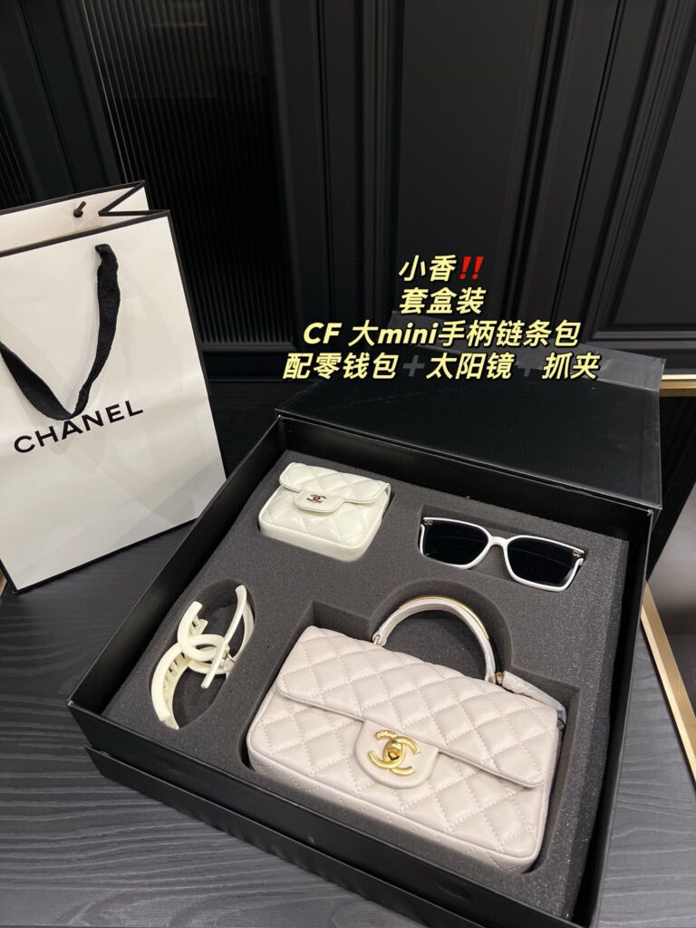 Chanel Cf Mini I Phone Pro Mini Red Card Holder editorial product context 3