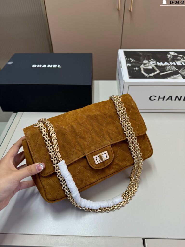 Chanel Cf Bag editorial product context 2