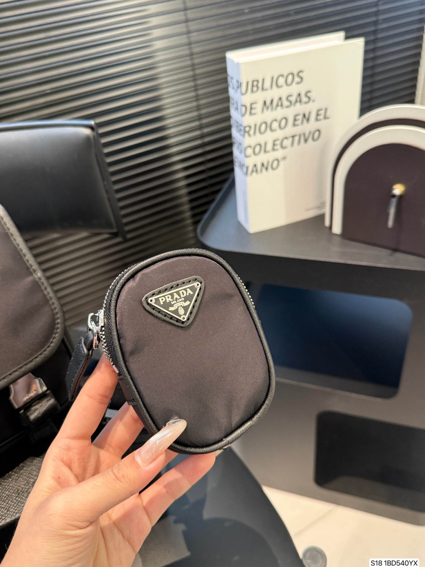 Prada P125 22 16 BD540 Bag