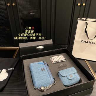 Chanel P200 18 11 iphonepromax Wallet