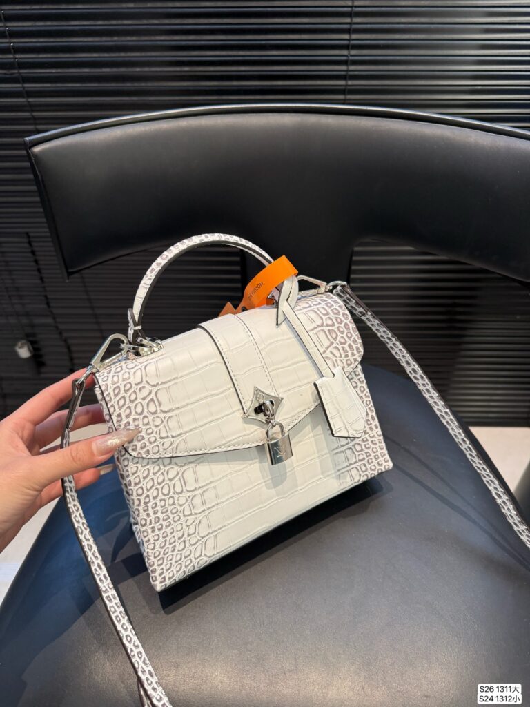 Louis Vuitton Sales Pro Ma Kelly Crossbody Bag editorial product context 2