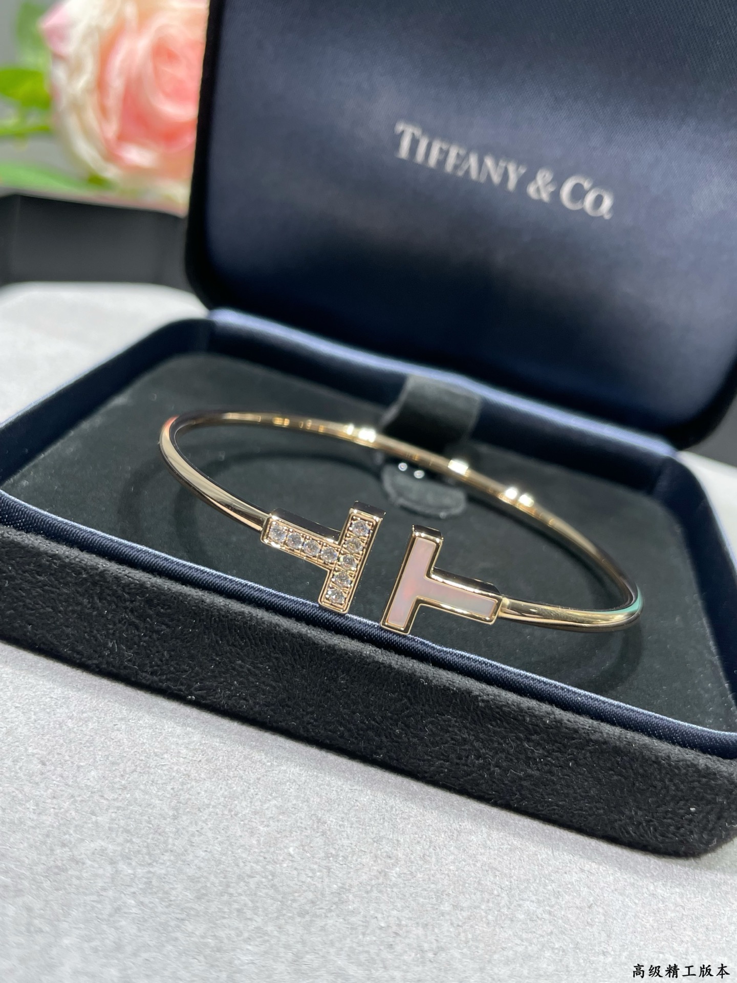 Luxury Designer Handbag QZFZ - Premium Crafted Statement Bag