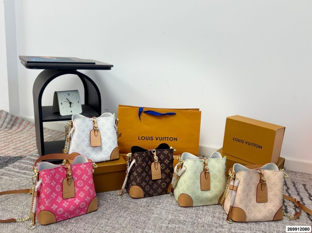 Louis Vuitton Logo Clutch editorial product context 1