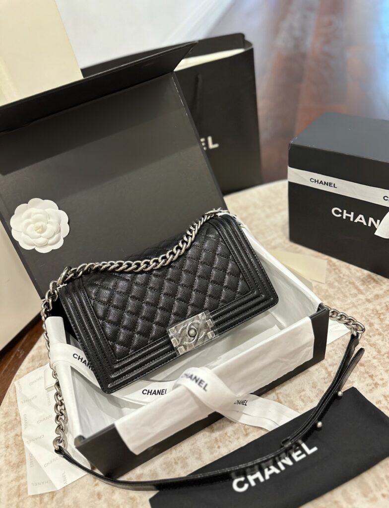 Chanel Leboy Ss Cf Le Boy Leather Bag 25 cm editorial product context 1