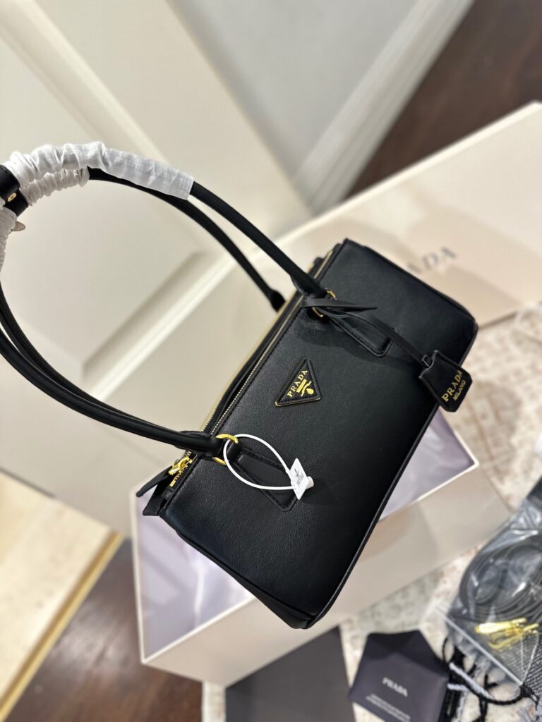 Prada Leather Clutch 31 x 14 x 12 cm editorial product context 2