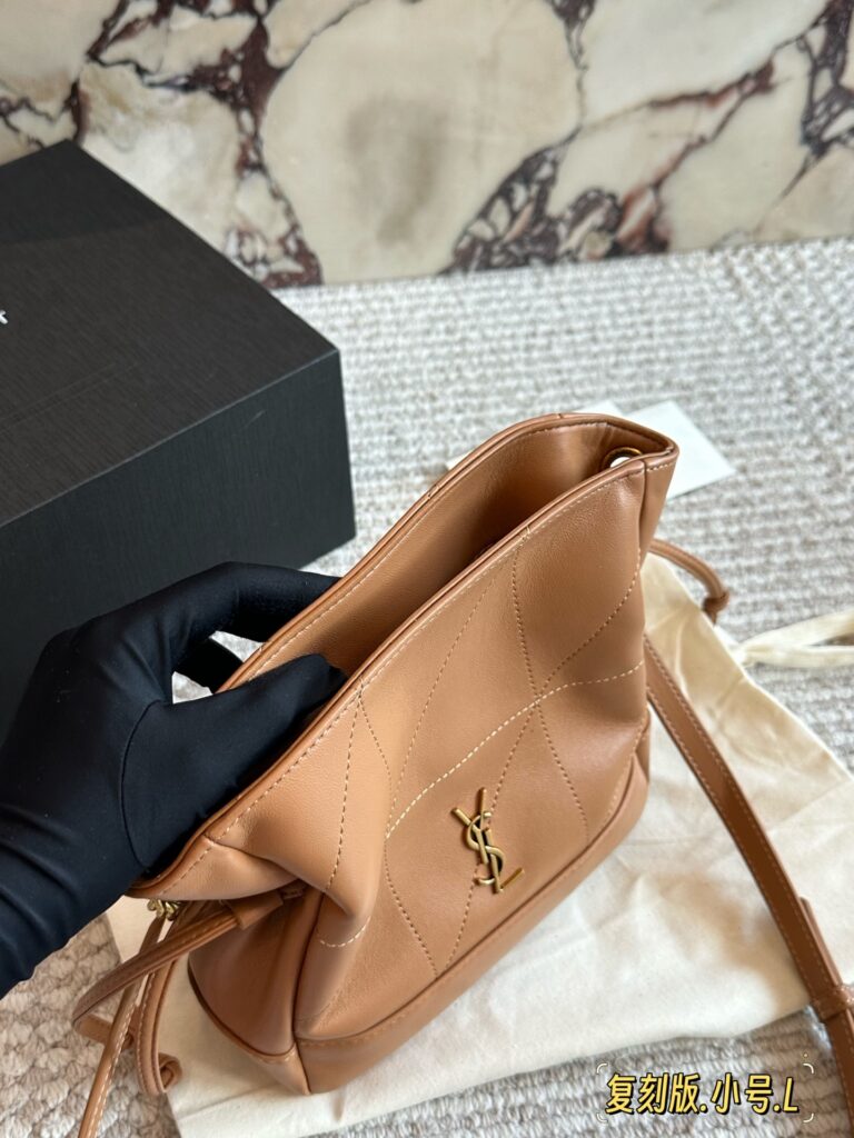 Saint Laurent Jamie Small Handbag 20 x 21 cm editorial product context 2