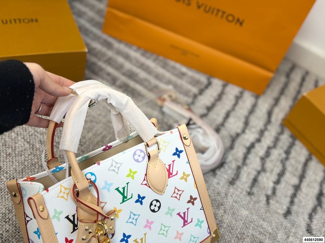 Louis Vuitton p155 26 20 Tote Bag