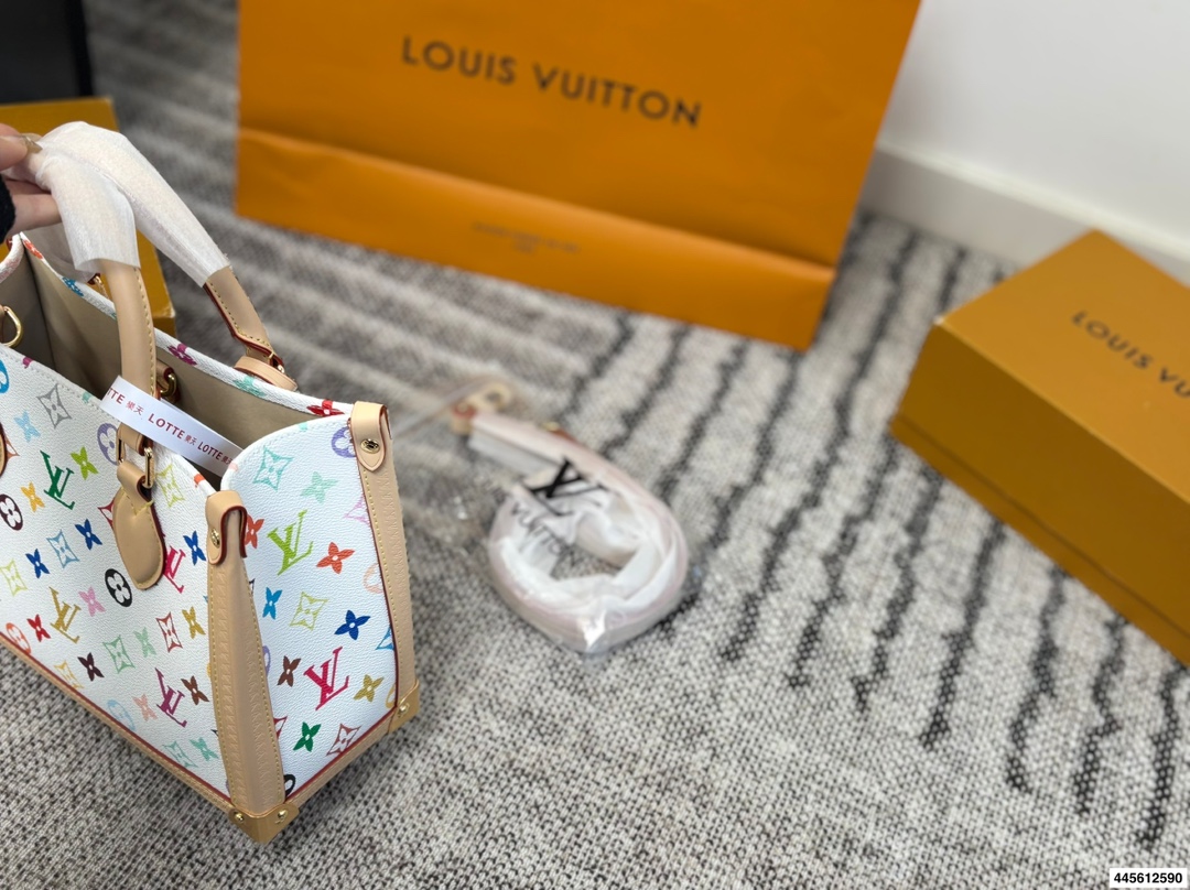 Louis Vuitton p155 26 20 Tote Bag
